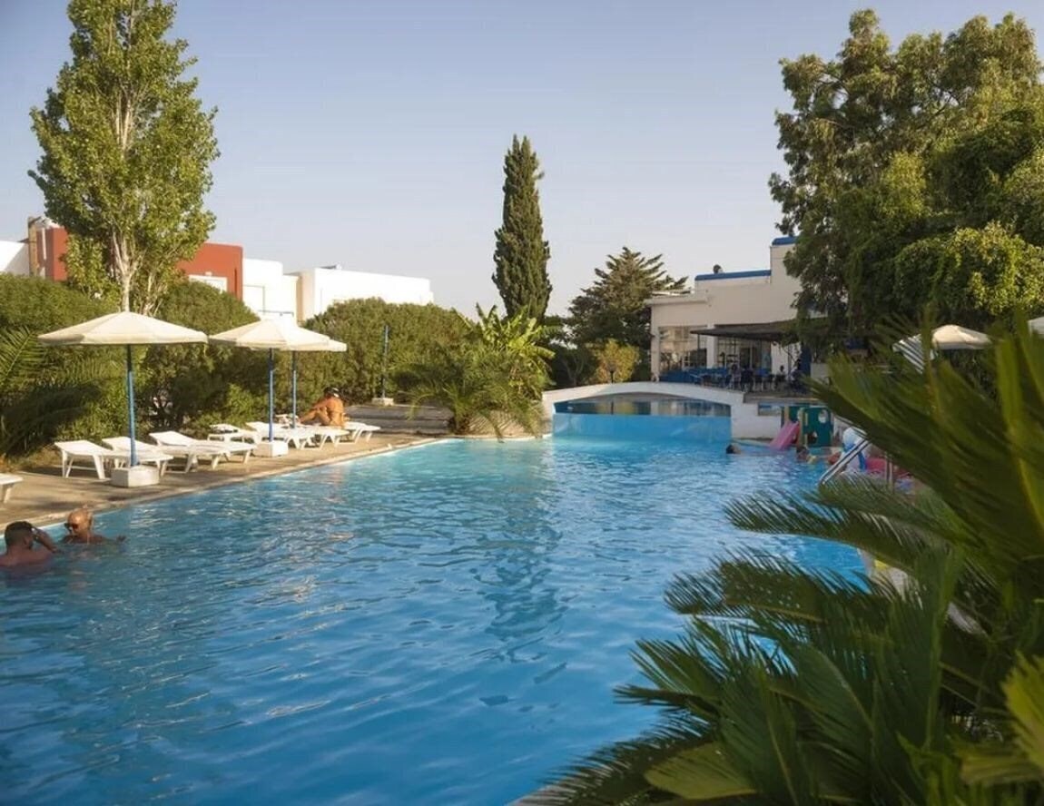 Отель Notos Hotel 3*